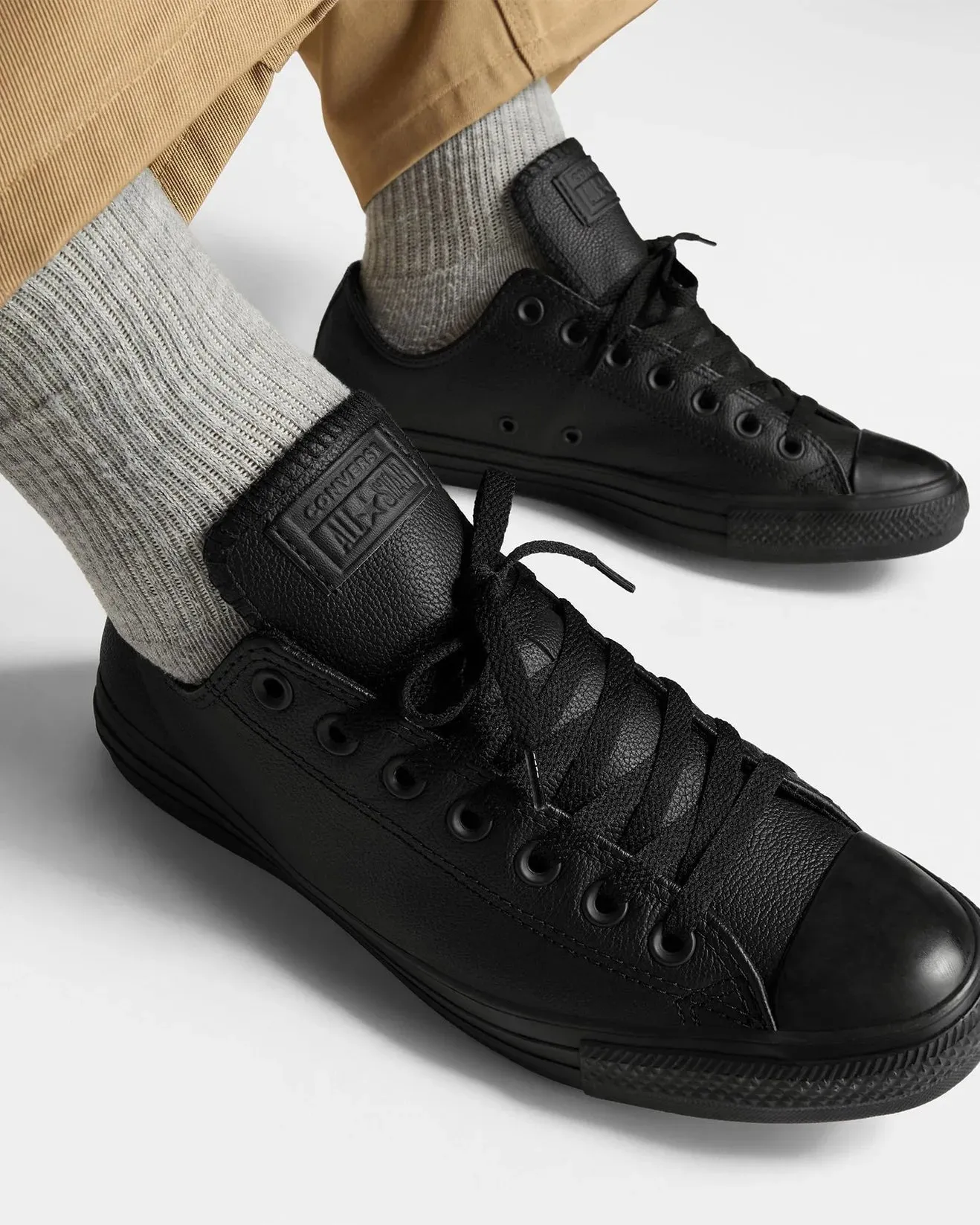 CONVERSE CHUCK TAYLOR ALL STAR LEATHER - LOW TOP BLACK/BLACK