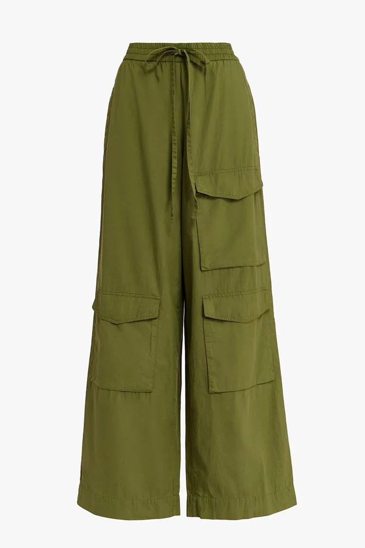 Fopy Cargo Wide Leg Pants in Olive Martini