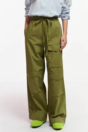 Fopy Cargo Wide Leg Pants in Olive Martini