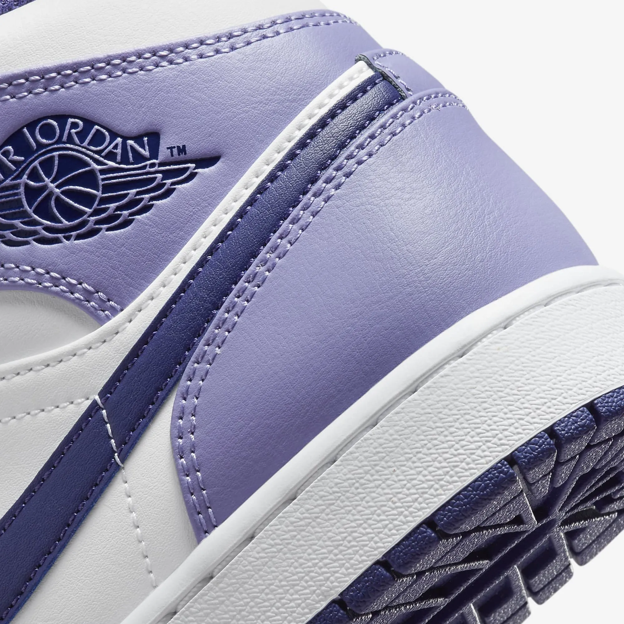 Jordan | AIR JORDAN 1 MID  { SKY J PURPLE/SKY J PURPLE-WHITE