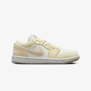 Jordan | WMN'S AIR JORDAN 1 LOW SE  { TEAM GOLD/SAIL