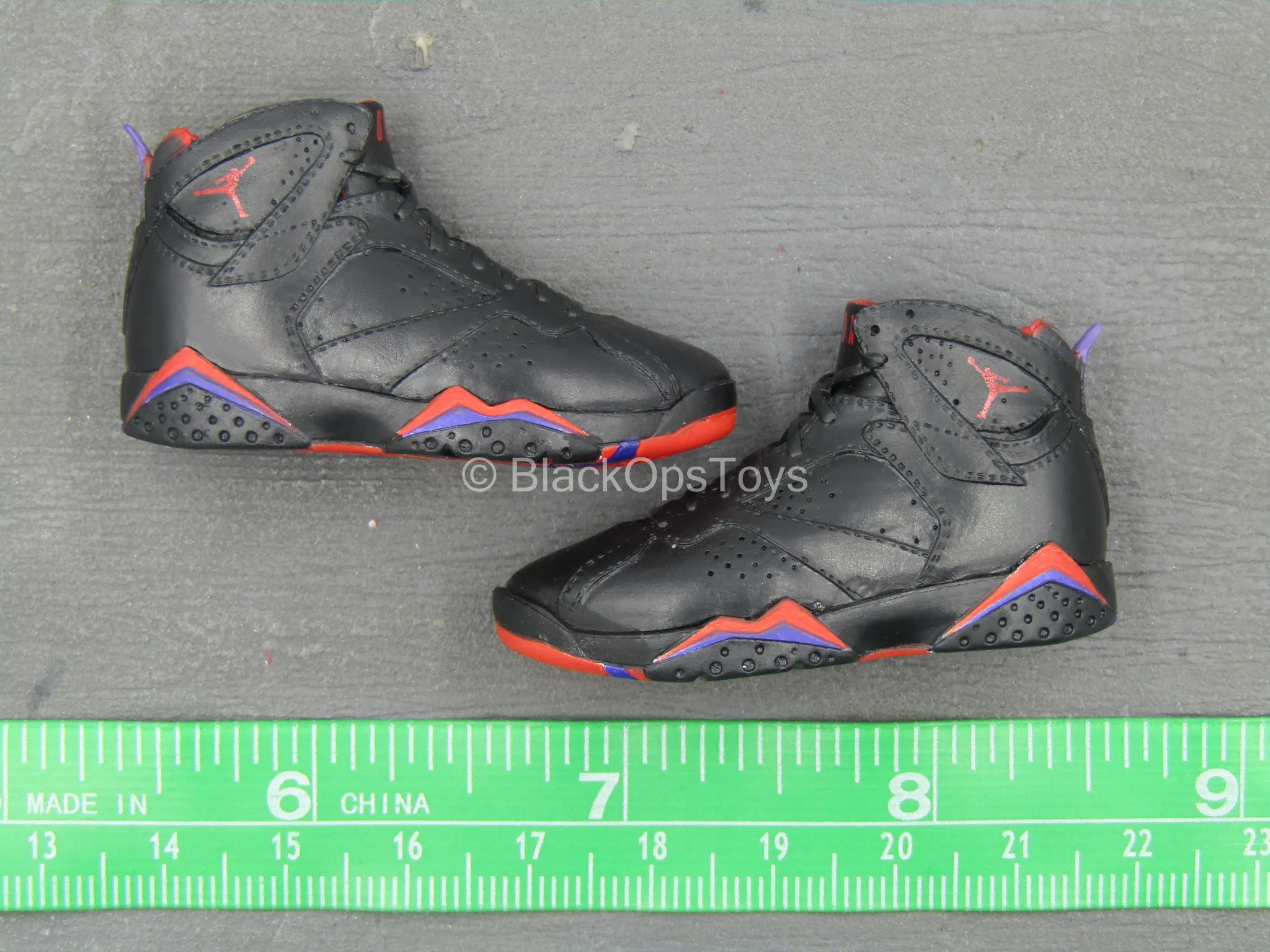 Michael Jordan - Air Jordan 7 Bred (Peg Type)