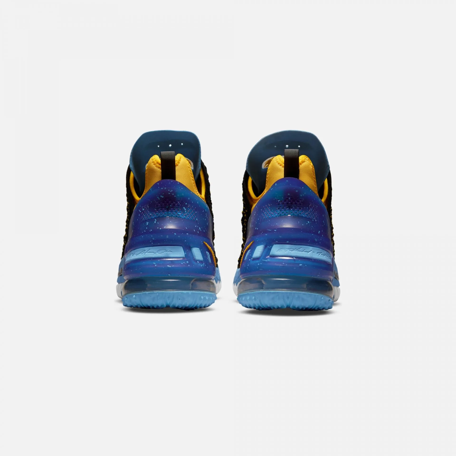 Nike | LEBRON 18  { DYNASTY