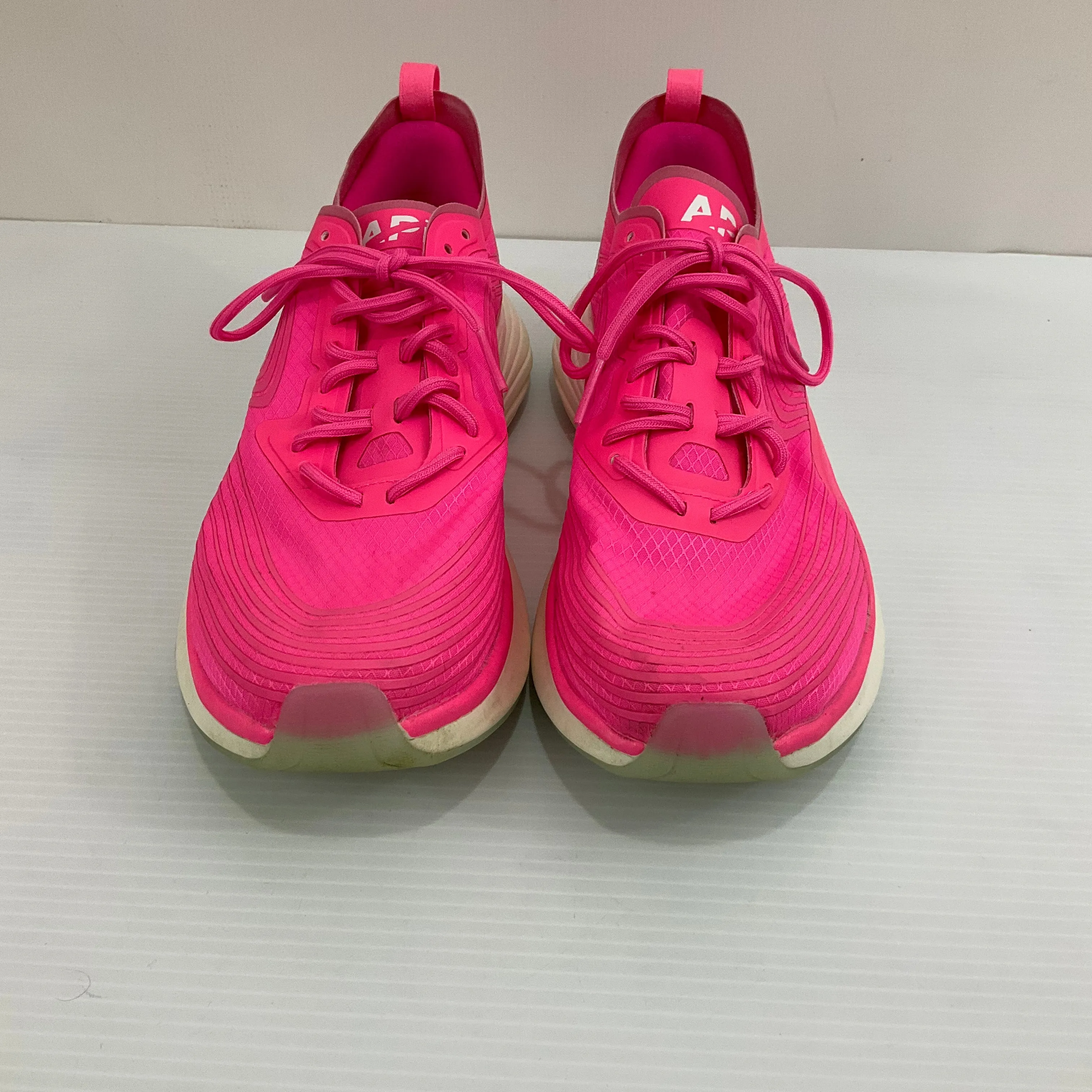 Shoes Athletic By Cma In Pink, Size: 9