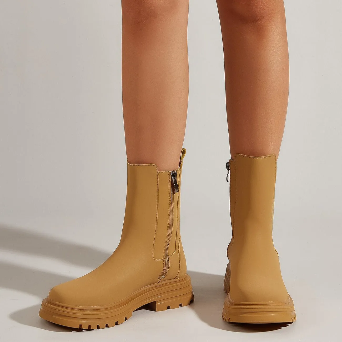 Side Zip Chelsea Boots