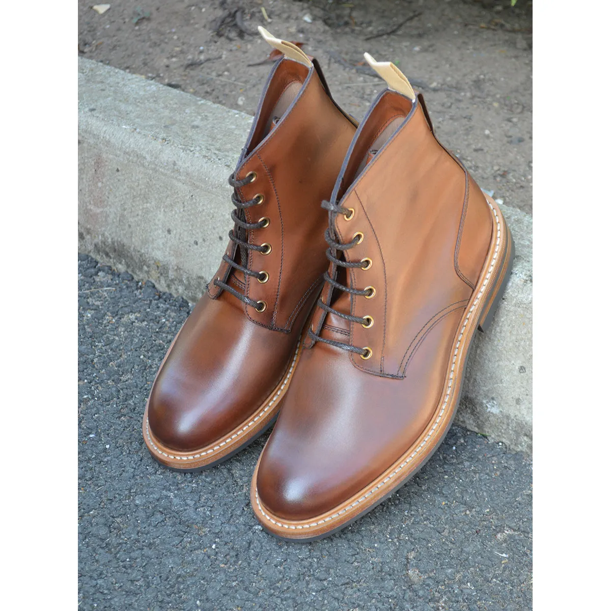 Trickers Bernwood - Chestnut